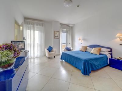 hotelcarltonbeach en offer-for-july-in-rimini-in-family-hotel 032