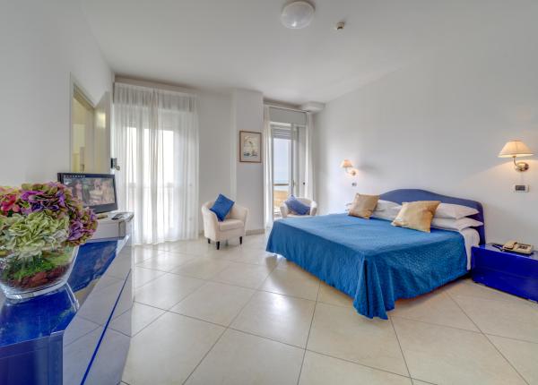 hotelcarltonbeach en offer-for-july-in-rimini-in-family-hotel 027